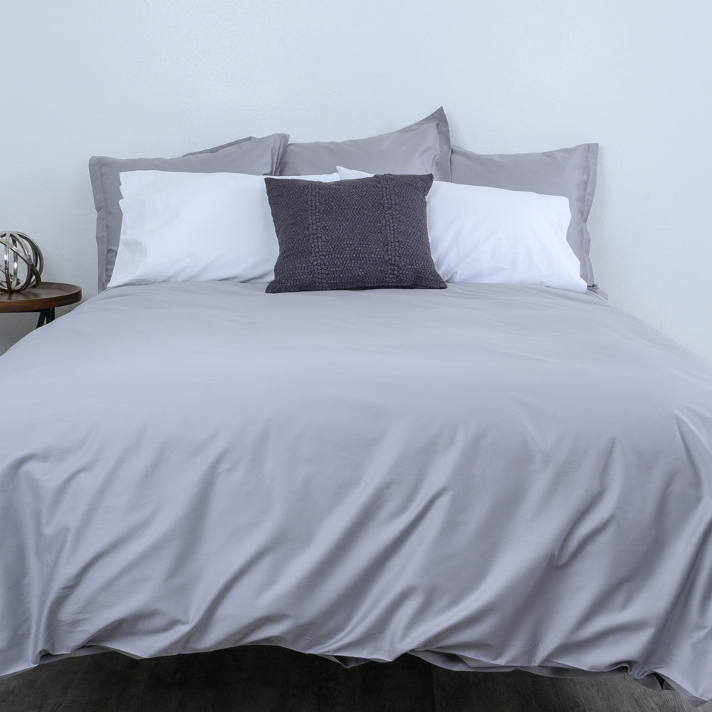 400 Thread Count Wrinkle Free Sateen Duvet Cover Set Pewter Bed Image