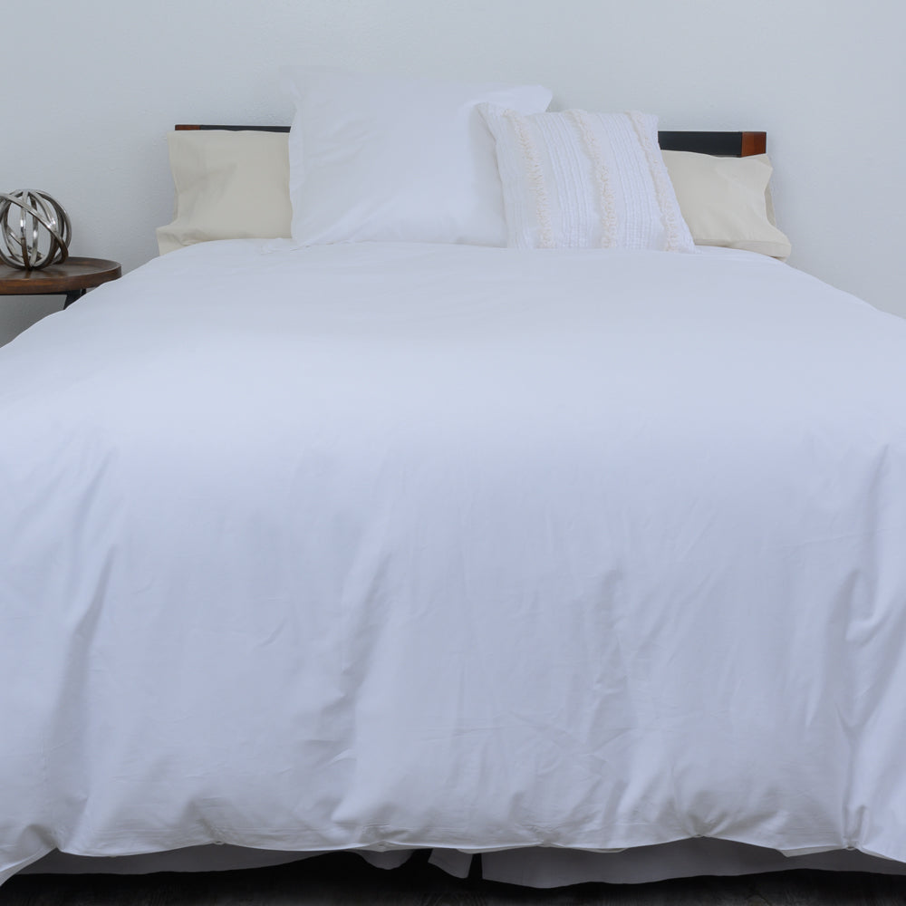 600 Thread Count Sateen White Duvet Cover Set Bed Image