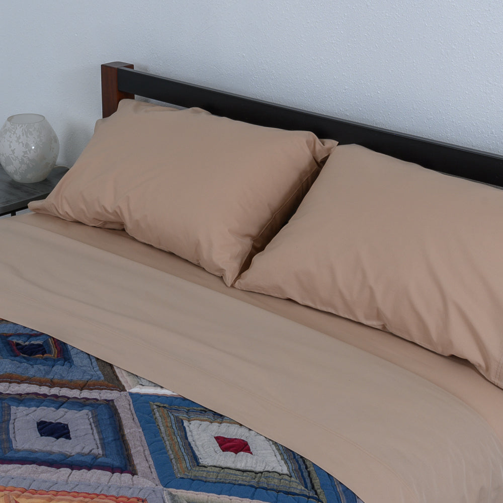 300-thread-count-percale-sheet-set-cashew-bed-image