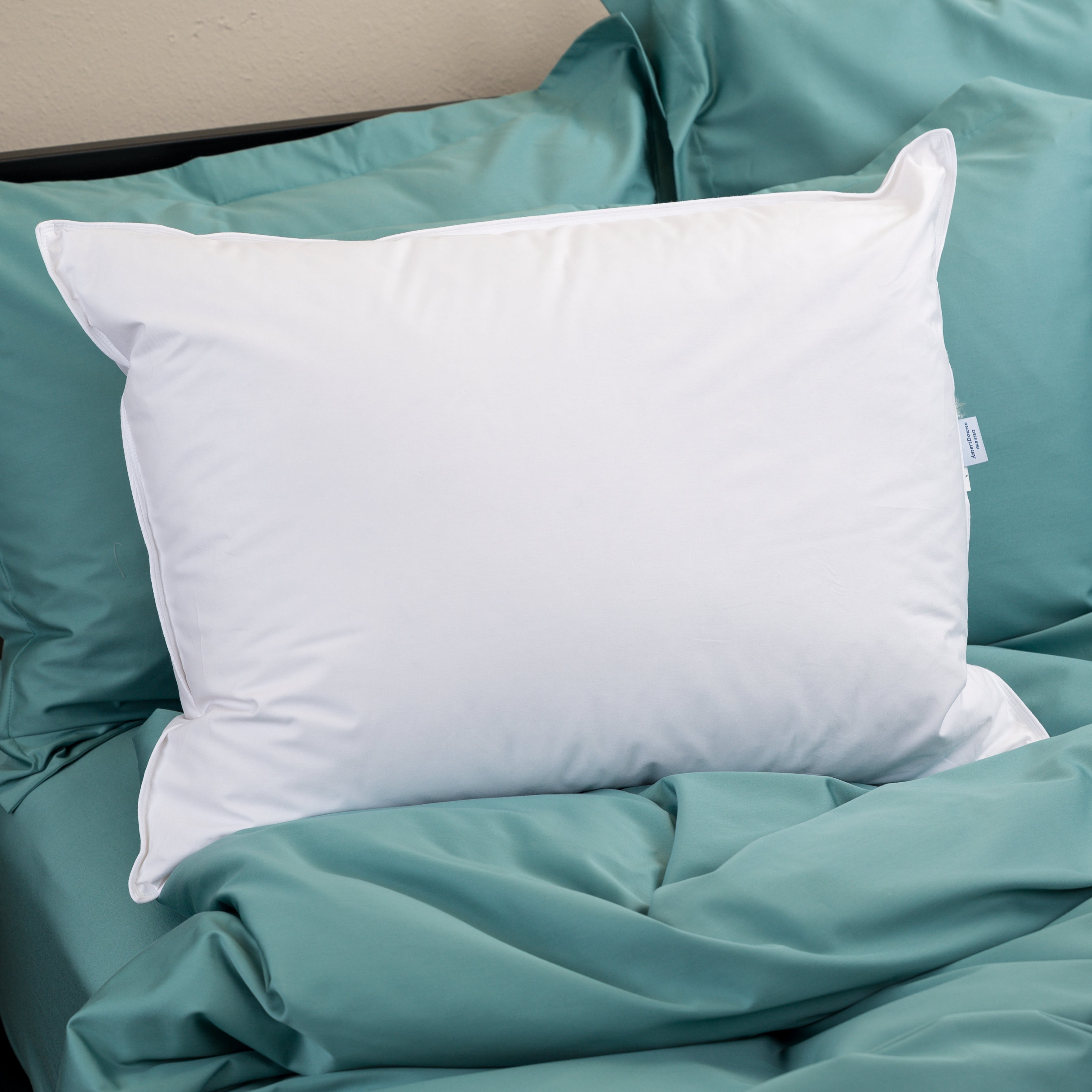 elite-down-pillow-standard-size